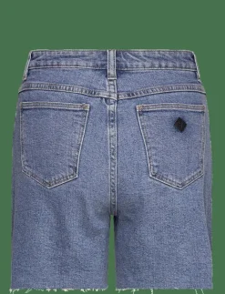 A CLAUDIA CUT OFF GEORGIA - Jeansshorts