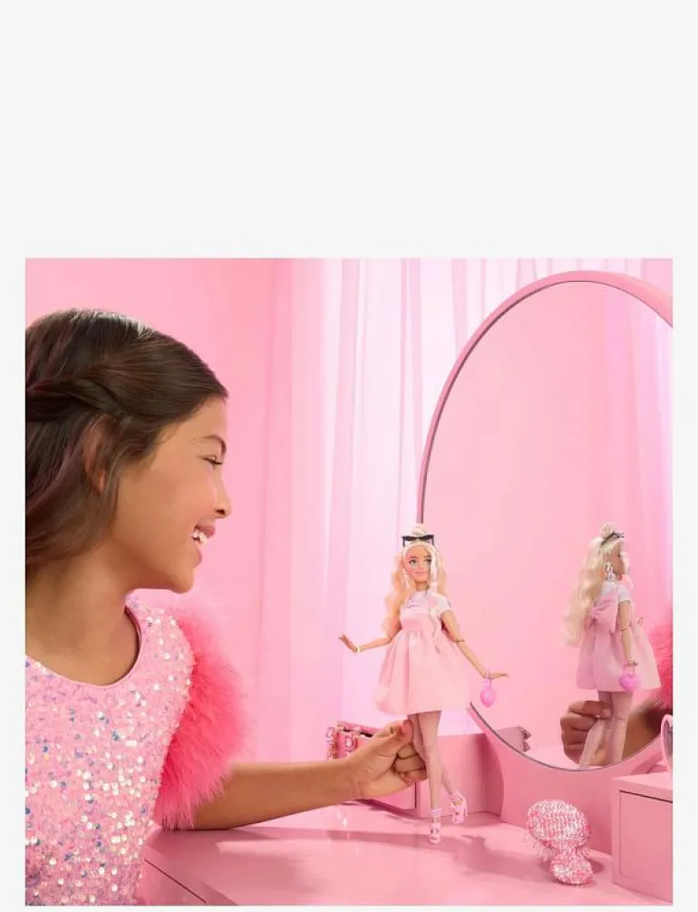 Deluxe Style Doll #3 in Pastel Pink core Dress with Oversized Bow, Blond Hair - Dockor