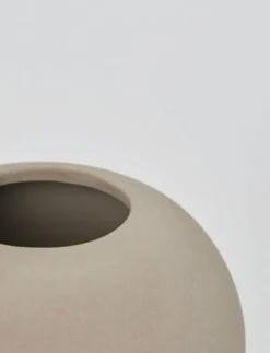 Dome Vase Medium - Vaser