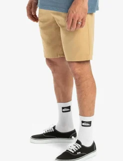 EVERYDAY CHINO LIGHT SHORT - Casual shorts