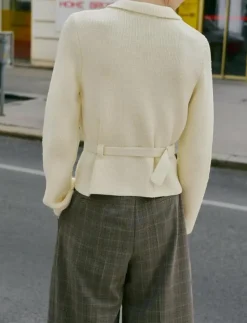 Knitted jacket with belt and buckle - Ulljackor