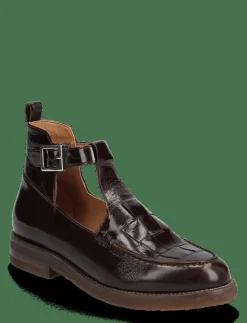 Shoes - Loafers