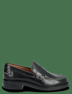 Shoes - Loafers