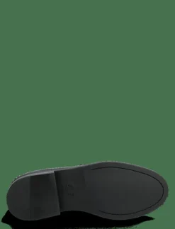 Shoes - Loafers