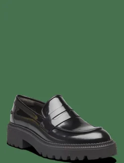 Shoes - Loafers