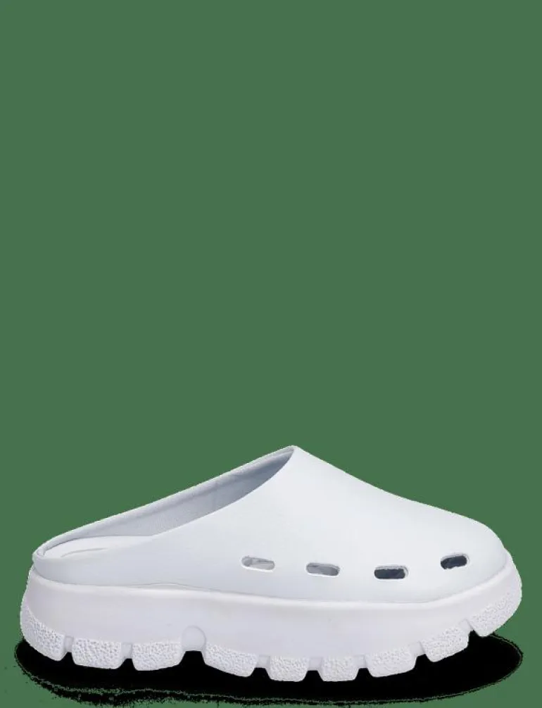 Trek Closed Sandal - Clogs