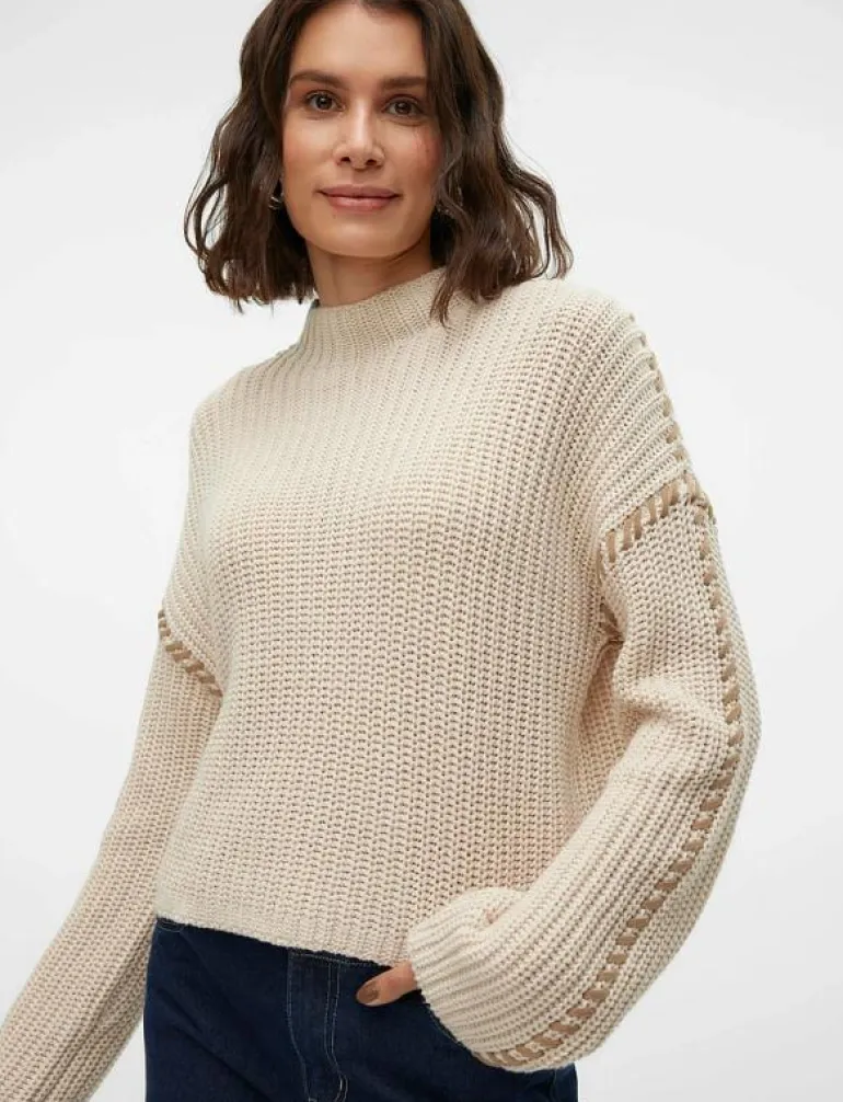 VMNEWCREAM LS FUNNELNECK PULLOVER BOO - Stickat